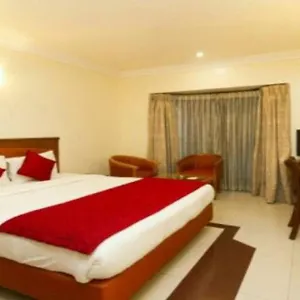 Goroomgo New Ashiyana Palace Hotel